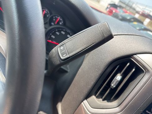 Used 2022 Chevrolet Silverado 1500 Custom image 35