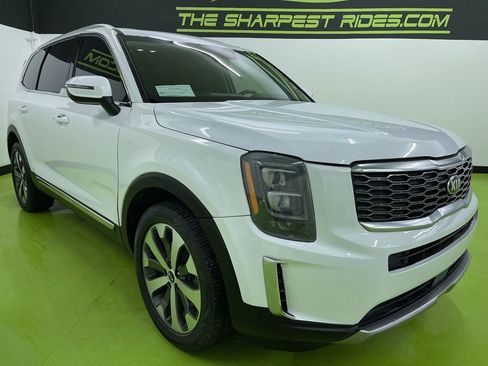 Used 2021 Kia Telluride EX w/ EX Premium Package image 2