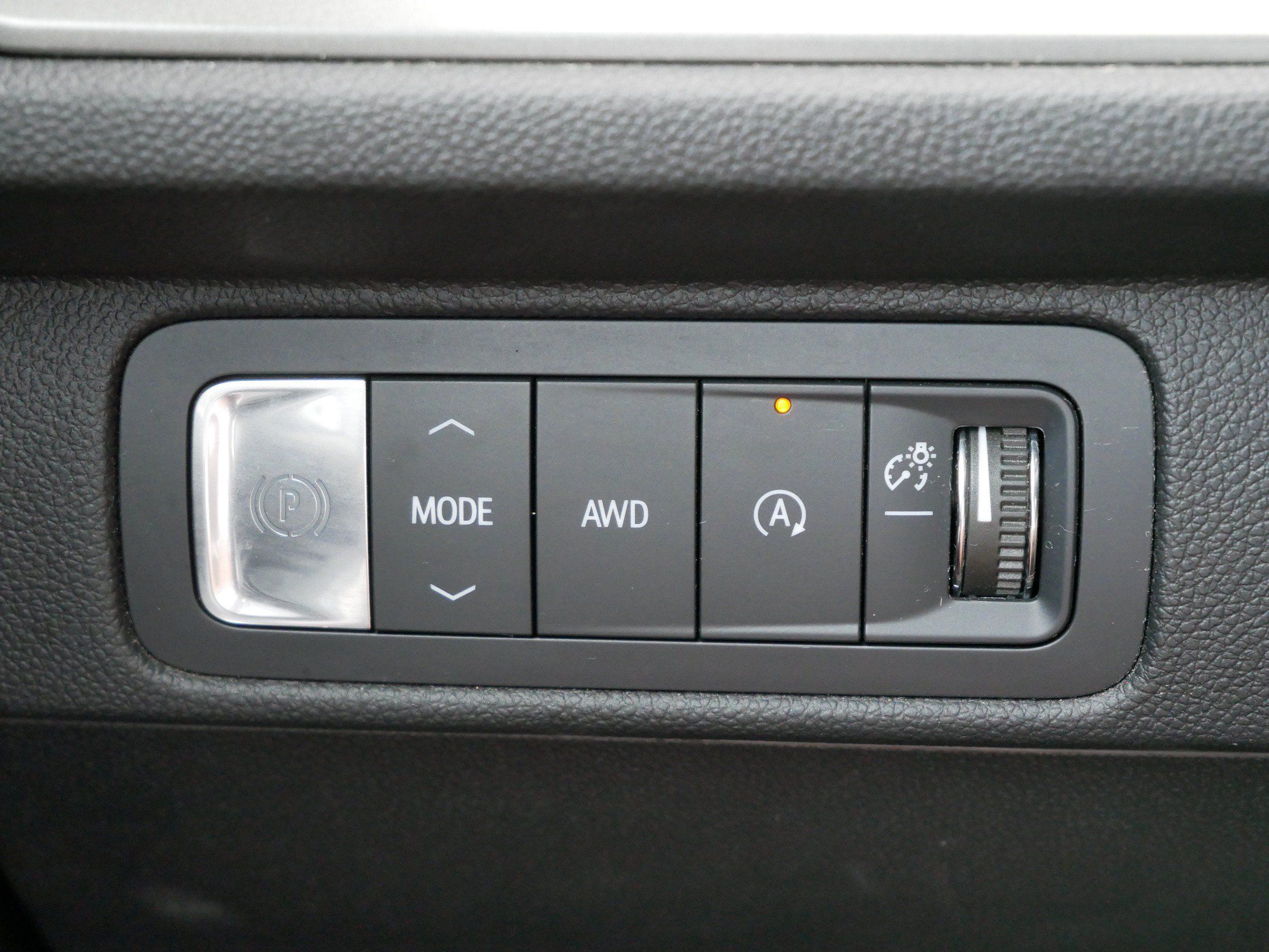 Certified 2024 Chevrolet Traverse LT w/ Trailering Package AWD/4WD image 16