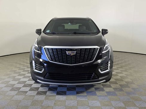 Used 2021 Cadillac XT5 Premium Luxury image 3
