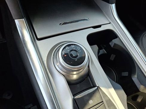 Used 2023 Ford Explorer Limited w/ Equipment Group 301A AWD/4WD image 11