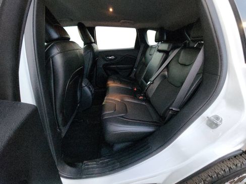 Used 2022 Jeep Cherokee Trailhawk image 34