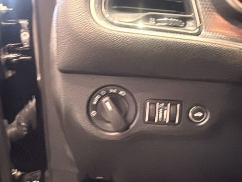 Used 2017 Dodge Challenger SRT Hellcat image 28