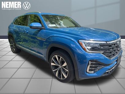 Used 2025 Volkswagen Atlas Cross Sport SEL Premium R-Line