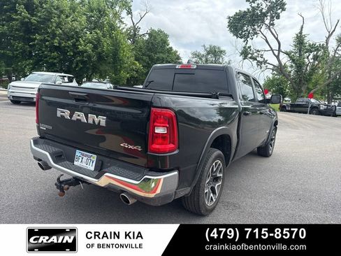 Used 2025 RAM 1500 Laramie AWD/4WD image 6