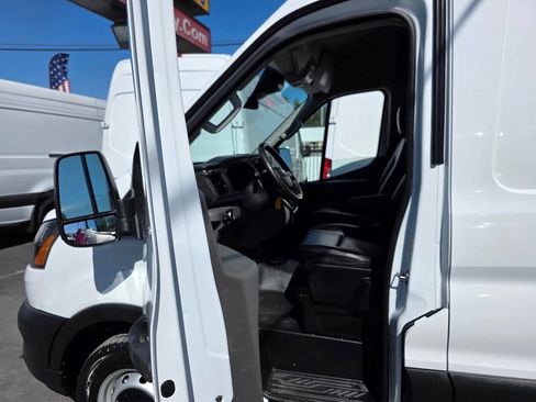 Used 2023 Ford Transit 250 Medium Roof image 14