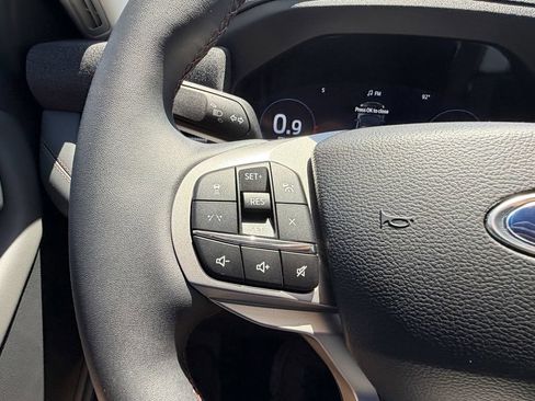 New 2026 Ford Explorer Active RWD image 30