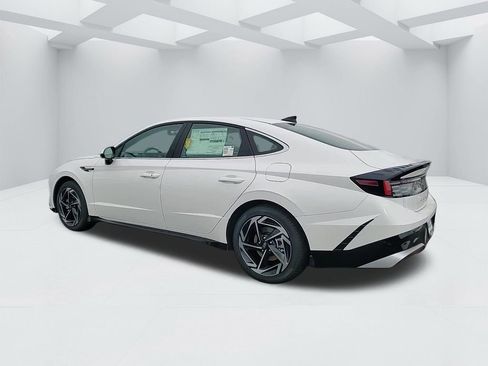 New 2026 Hyundai Sonata SEL FWD image 7