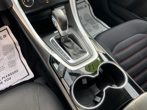 Used 2014 Ford Fusion SE w/ Equipment Group 201A image 18