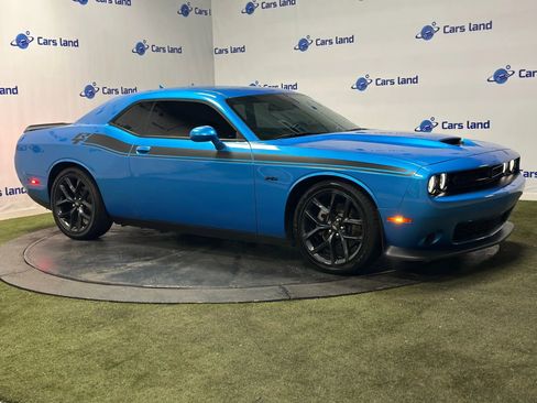 Used 2023 Dodge Challenger R/T w/ Blacktop Package image 2