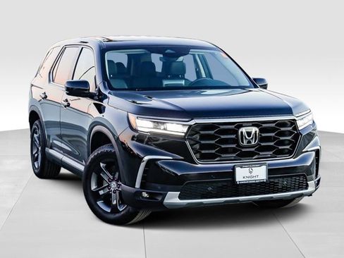 Used 2025 Honda Pilot EX-L image 2