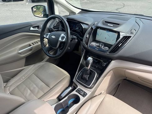 Used 2016 Ford C-MAX Energi SEL w/ Equipment Group 301A FWD image 16