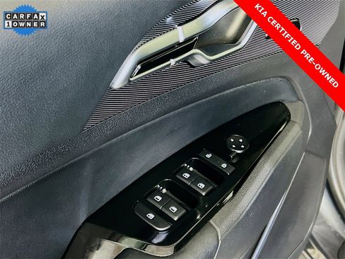 Certified 2025 Kia Sportage SX Prestige image 19