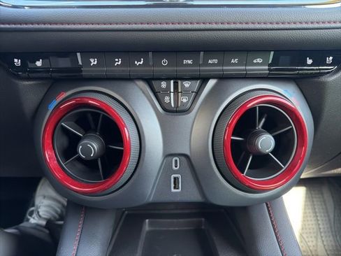 Certified 2024 Chevrolet Blazer RS w/ Enhanced Convenience Package FWD image 34
