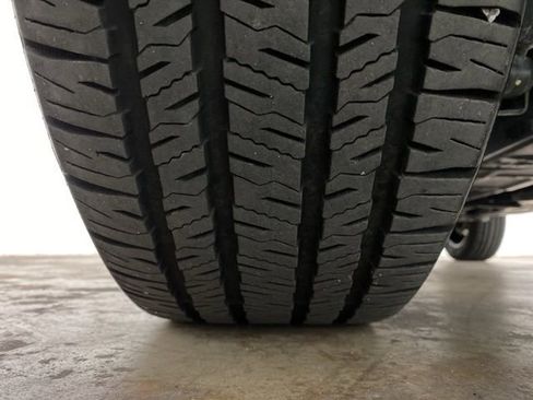 Used 2025 Jeep Wrangler Unlimited Sahara w/ Safety Group image 98