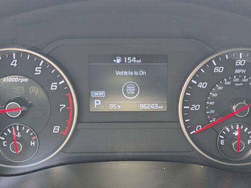 Used 2018 Kia Stinger RWD image 22