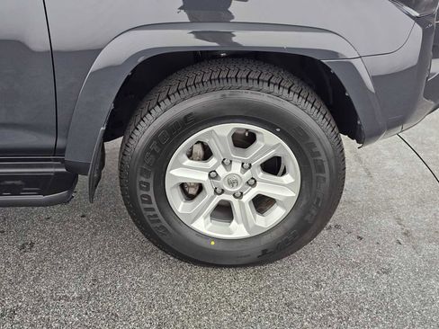 Used 2024 Toyota 4Runner SR5 Premium image 9