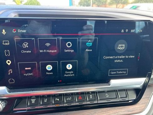 Used 2025 GMC Sierra 2500 SLT w/ SLT Convenience Package AWD/4WD image 18