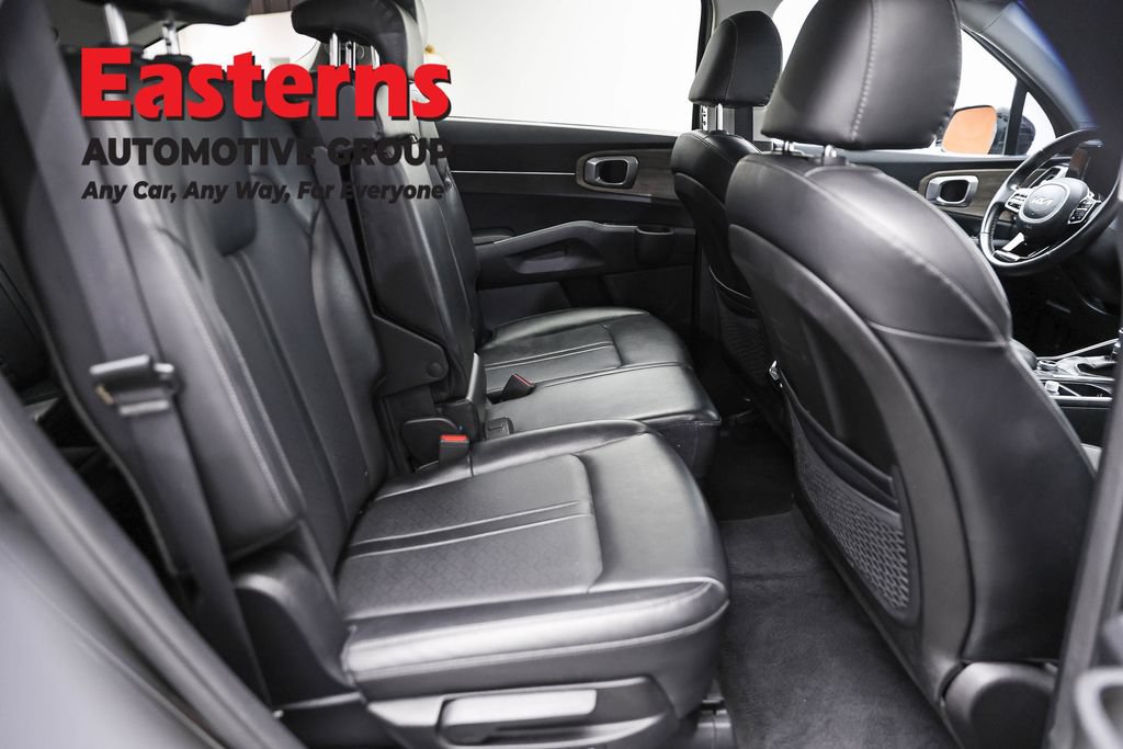 Used 2022 Kia Sorento S AWD/4WD image 23