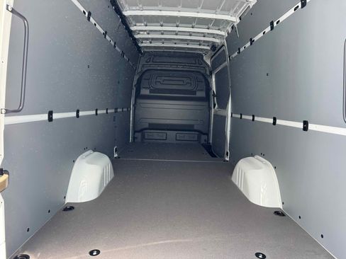 New 2025 Mercedes-Benz Sprinter 2500 image 26
