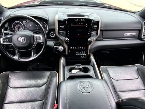 Used 2019 RAM 1500 Laramie AWD/4WD image 16