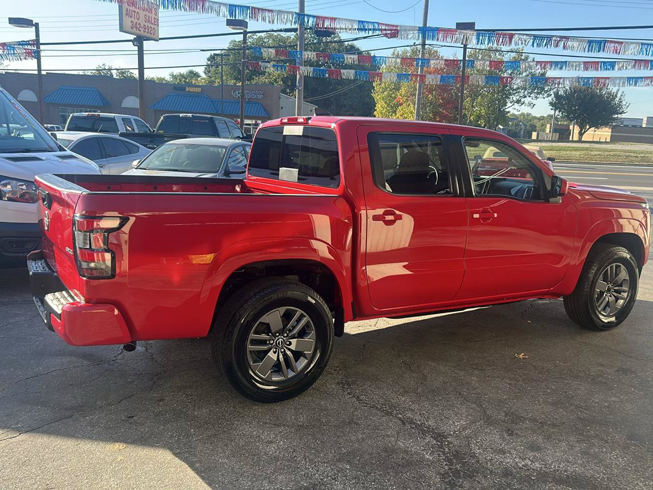 Used 2026 Nissan Frontier SV AWD/4WD image 5