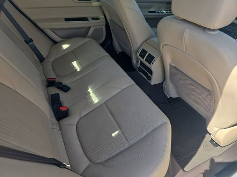 Used 2017 Jaguar XF Prestige RWD image 11