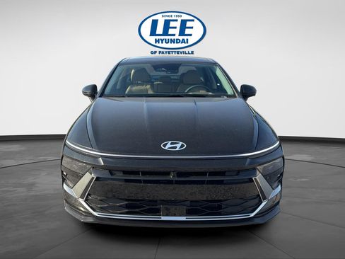 New 2026 Hyundai Sonata Limited FWD image 2