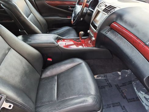 Used 2012 Lexus LS 460 w/ Luxury Value Edition RWD image 20