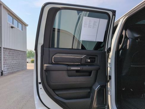 Used 2026 RAM 3500 Limited AWD/4WD image 24
