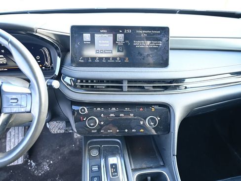 Used 2023 INFINITI QX60 Luxe image 24