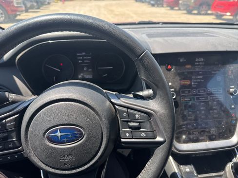 Used 2024 Subaru Outback Premium AWD/4WD image 19