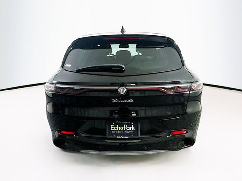 Used 2024 Alfa Romeo Tonale Ti w/ Premium Interior Package AWD/4WD image 7