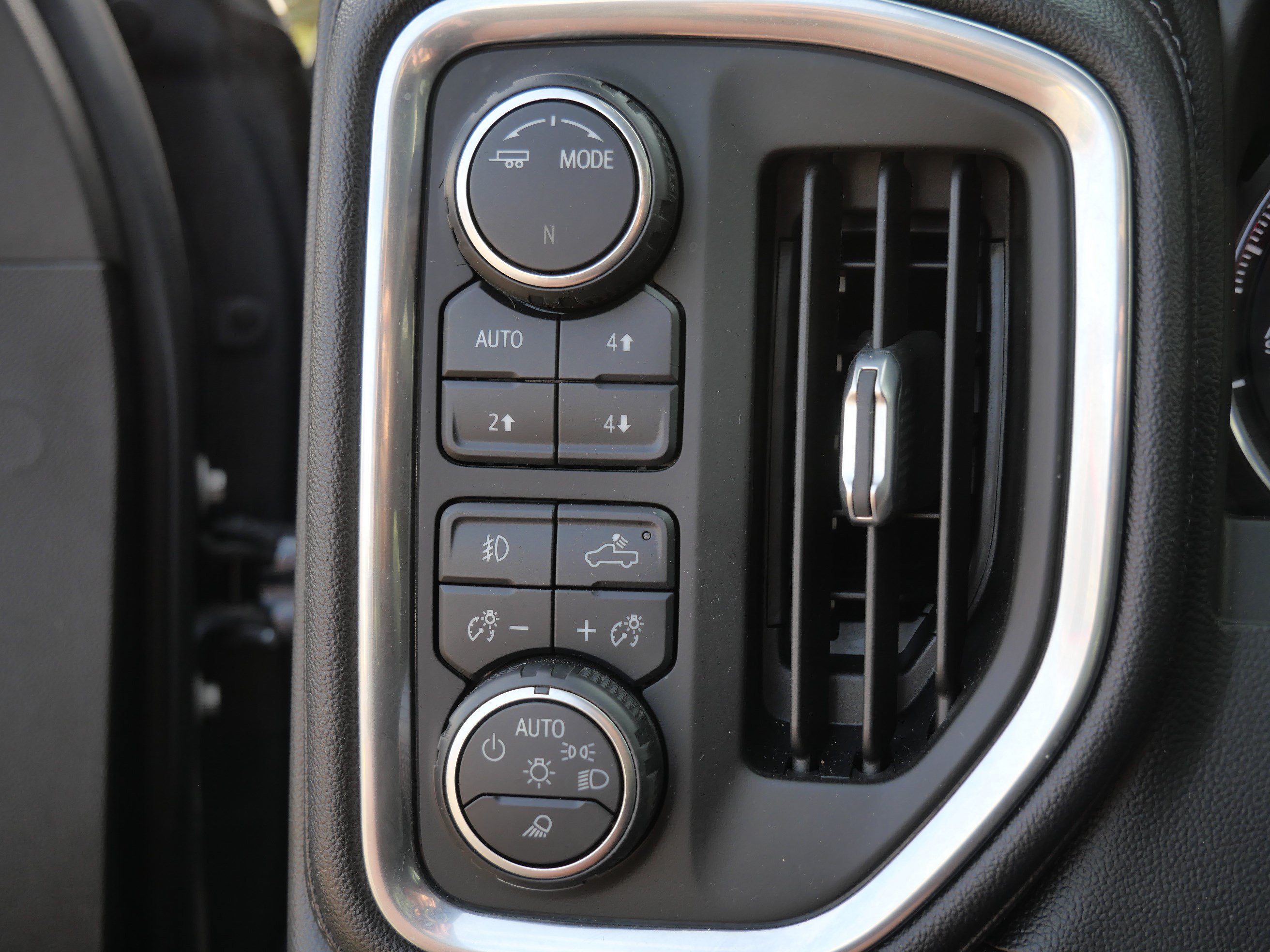 Used 2021 Chevrolet Silverado 1500 RST w/ All Star Edition Plus AWD/4WD image 26