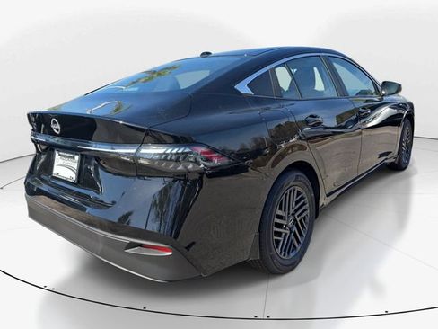 New 2026 Nissan Sentra SV w/ SV Convenience Package FWD image 11