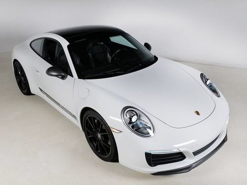 Certified 2019 Porsche 911 Carrera T w/ Carrera T Interior Package RWD image 30
