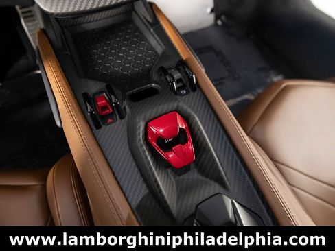 Used 2024 Lamborghini Revuelto AWD/4WD image 28