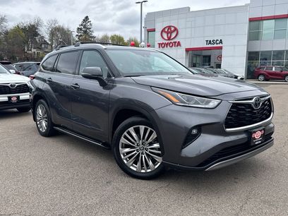 Used 2023 Toyota Highlander Platinum
