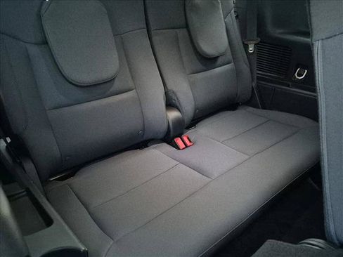 Used 2025 Ford Explorer Active RWD image 19
