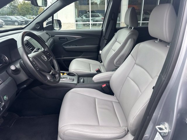 Used 2023 Honda Passport EX-L image 17