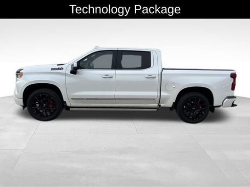 Certified 2023 Chevrolet Silverado 1500 High Country image 2