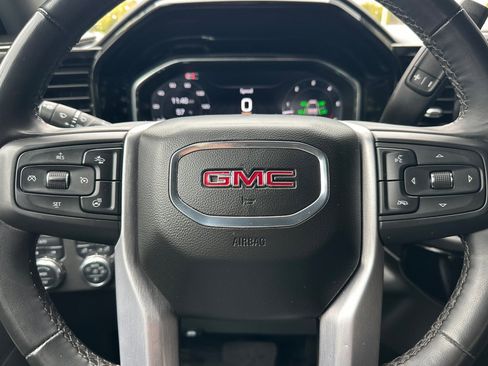 Used 2024 GMC Sierra 1500 SLT image 22