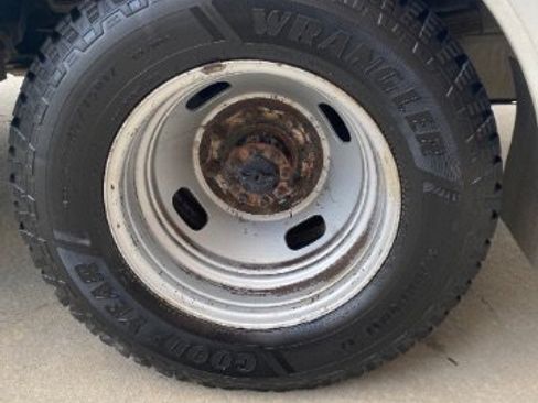 Used 2016 Ford F350 XL w/ Power Equipment Group image 32