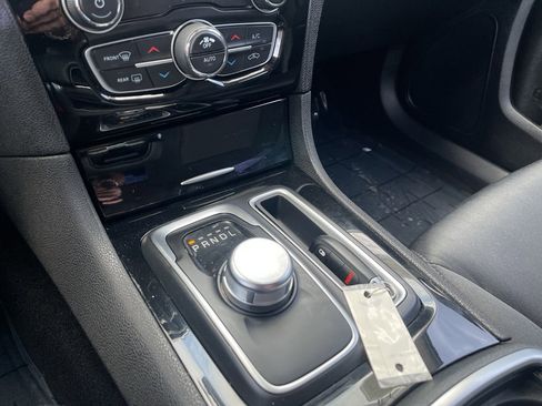 Used 2023 Chrysler 300 Touring image 19