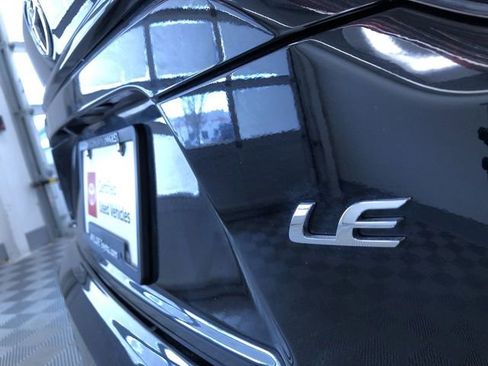 Certified 2025 Toyota Corolla LE image 15