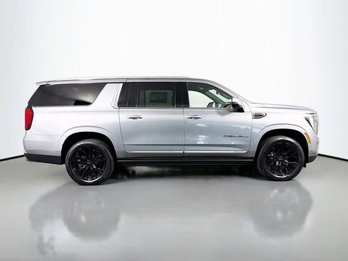 New 2026 GMC Yukon XL Denali AWD/4WD image 8