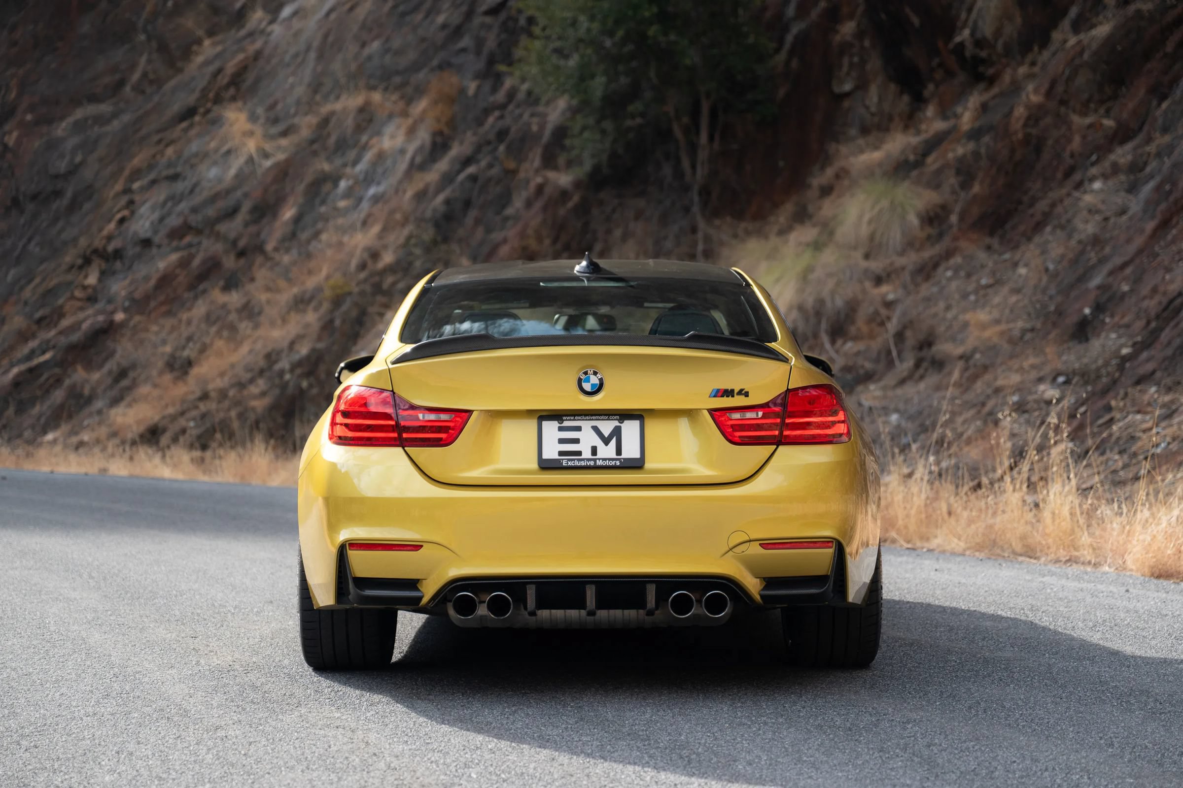 Used 2016 BMW M4 Coupe RWD image 11