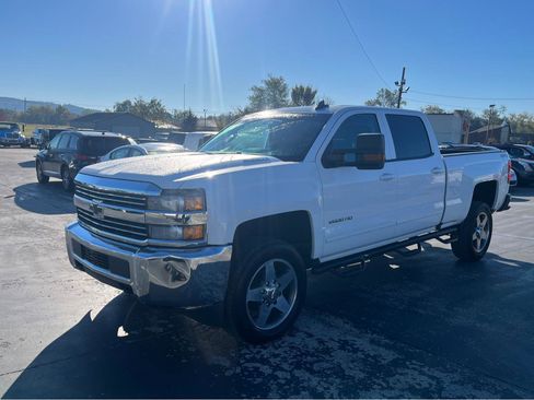 Used 2016 Chevrolet Silverado 2500 LT AWD/4WD image 7