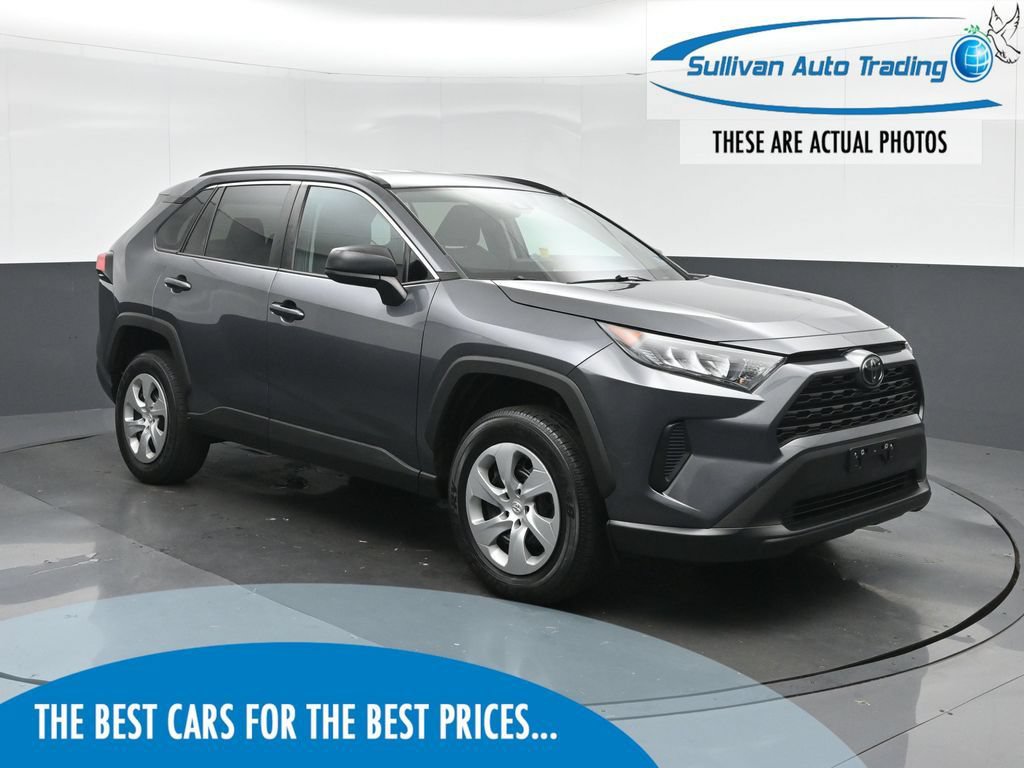 Used 2021 Toyota RAV4 LE FWD image 1
