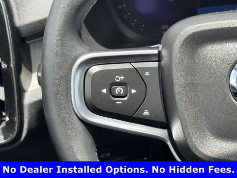 Used 2023 Volvo XC40 B5 Plus w/ Driver Assist Package AWD/4WD image 13